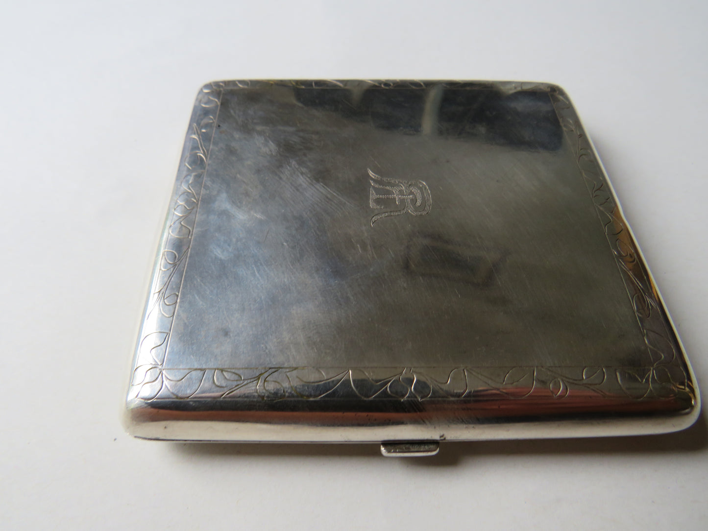 Antique Chinese Export Silver Cigarette Case "Ta'I HUA"