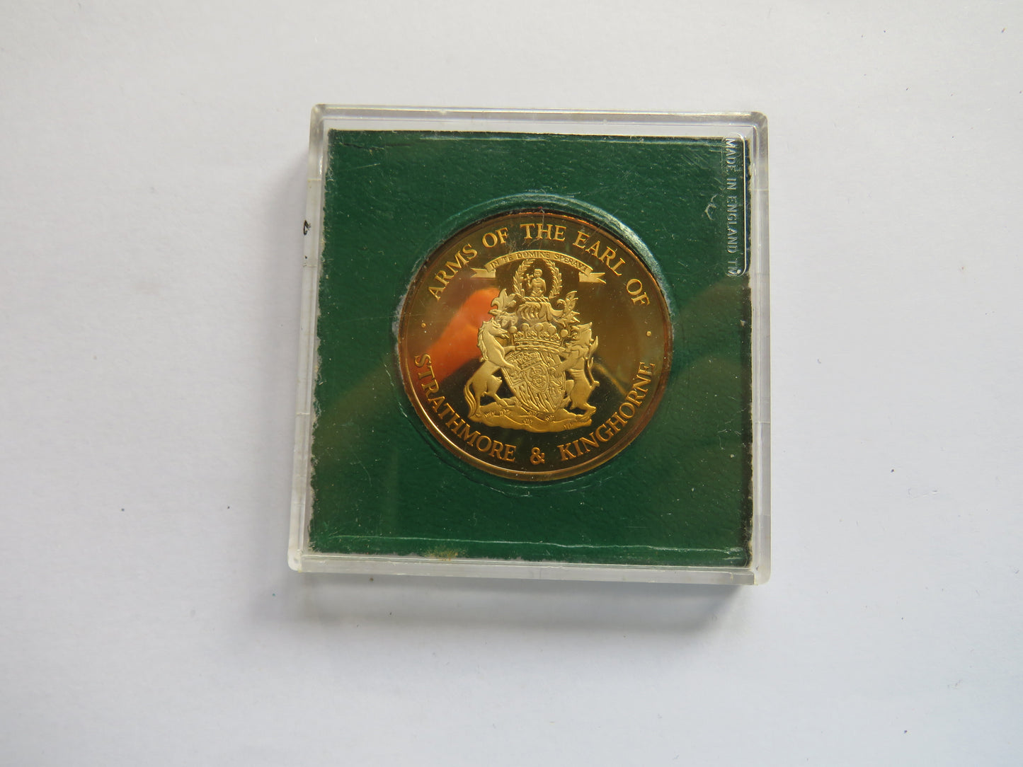 Glamis Castle Angus Sold Bronze Medallion / Cased Coin