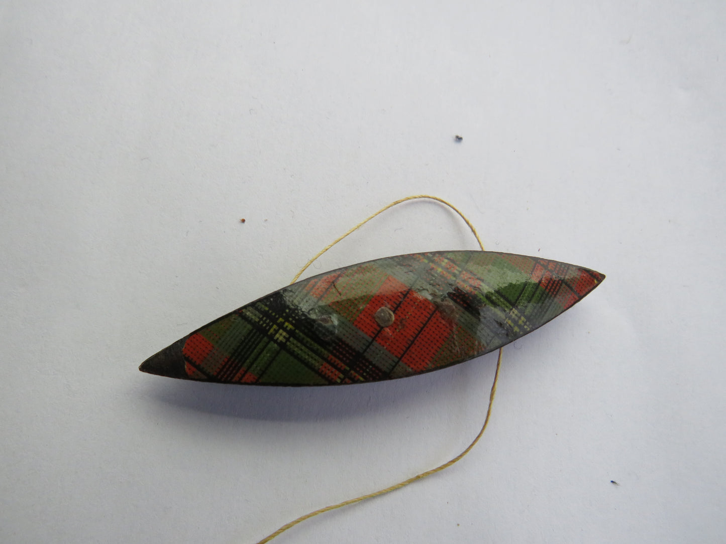 Antique Victorian Mauchline Tartan Ware Tatting Shuttle "Prince Charlie"