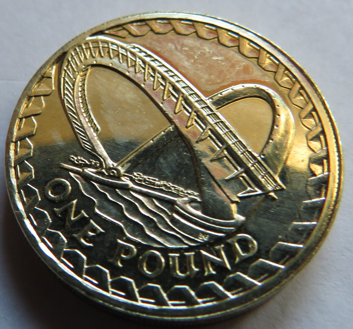 2007 Millennium Bridge £1 One Pound Coin In High Grade