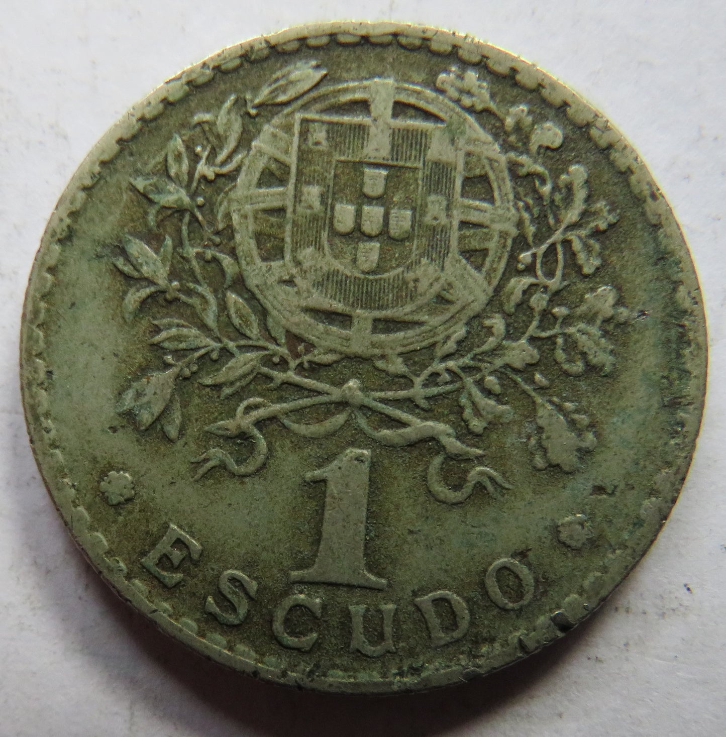 1928 Portugal One Escudo Coin