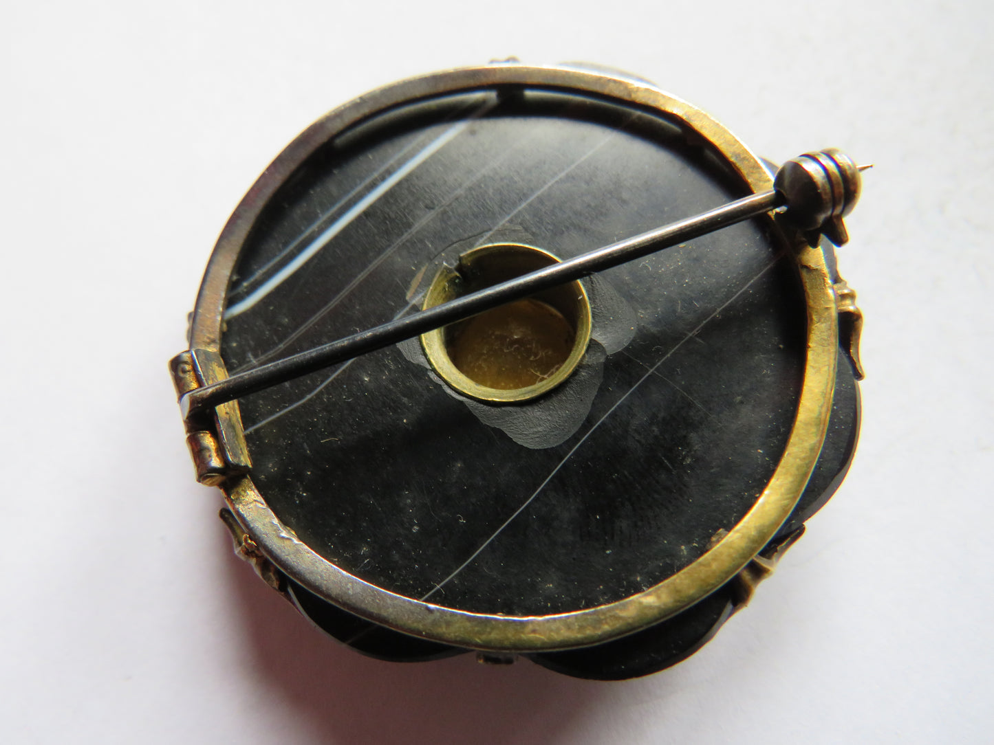 Antique Scottish Banded Agate Mourning Brooch