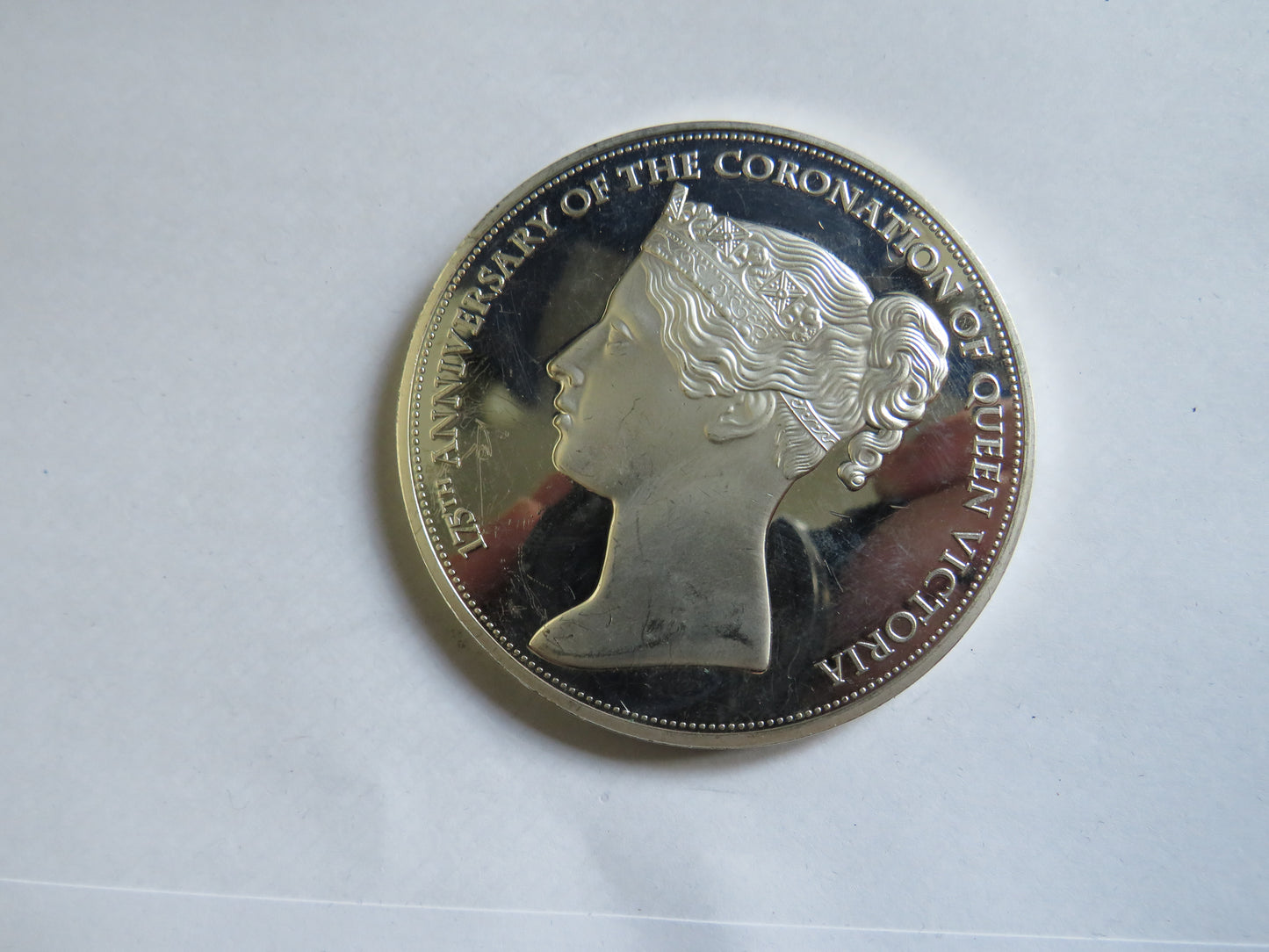 Large Coin Commemorating The 175th Anniversary of the Coronation of Queen Victoria