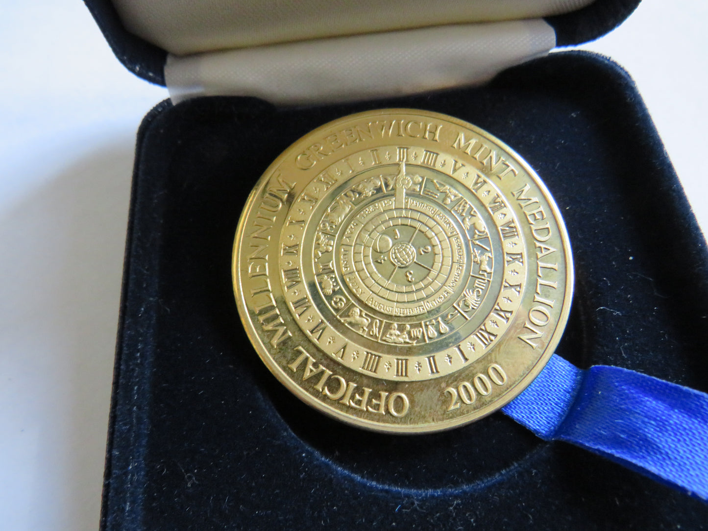 2000 Official Millennium Greenwich Mint Medallion Stirling Council