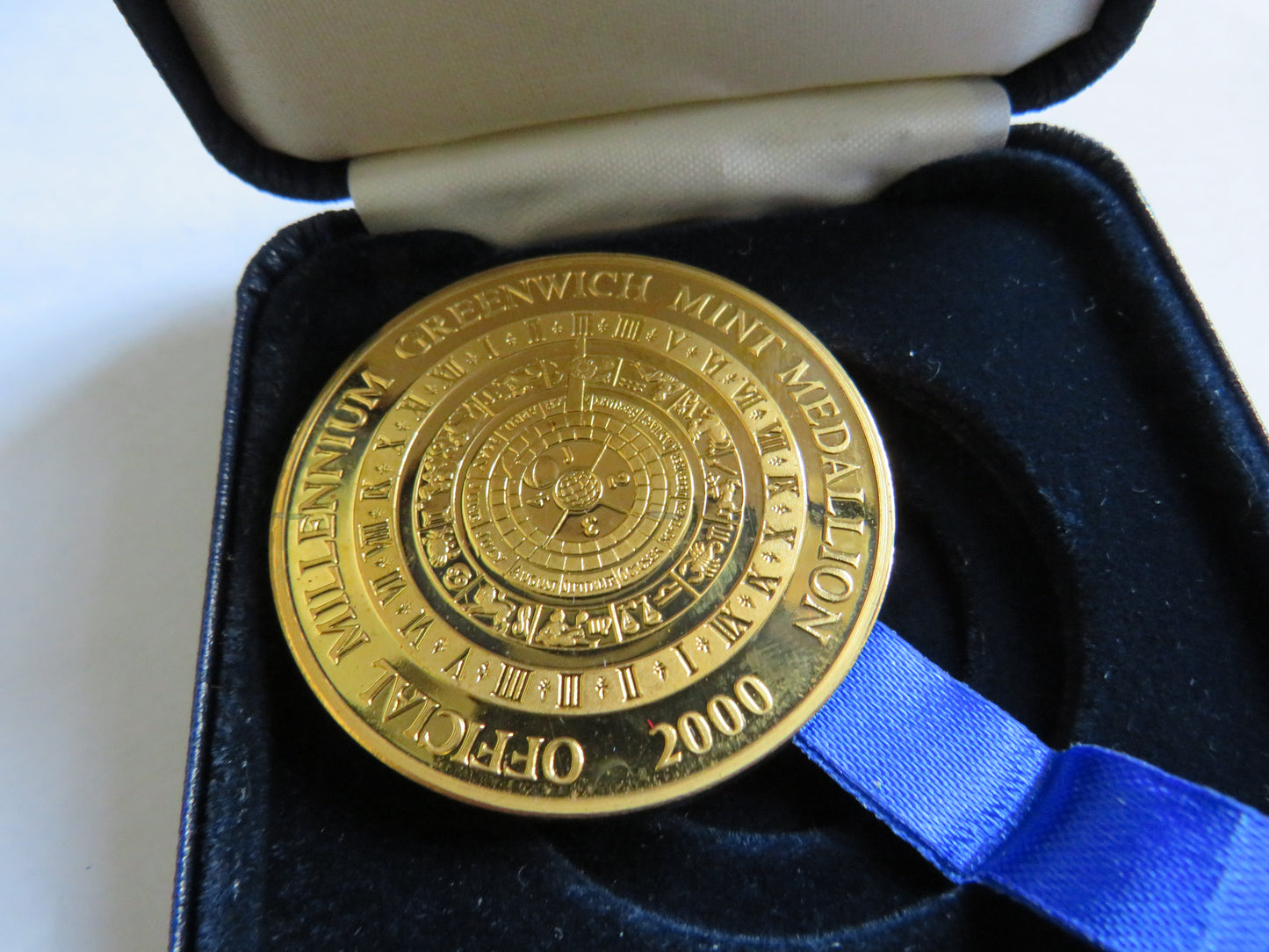 2000 Official Millennium Greenwich Mint Medallion Stirling Council