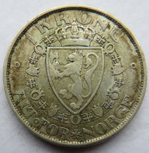Load image into Gallery viewer, 1914 Norway Silver One Krone Coin

