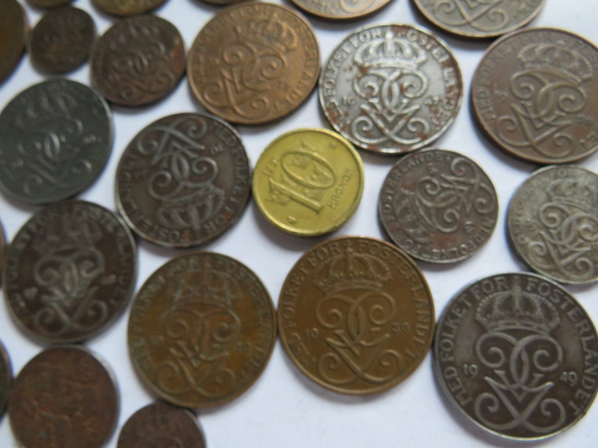 A Good Small Collection of Old Coins From Sweden