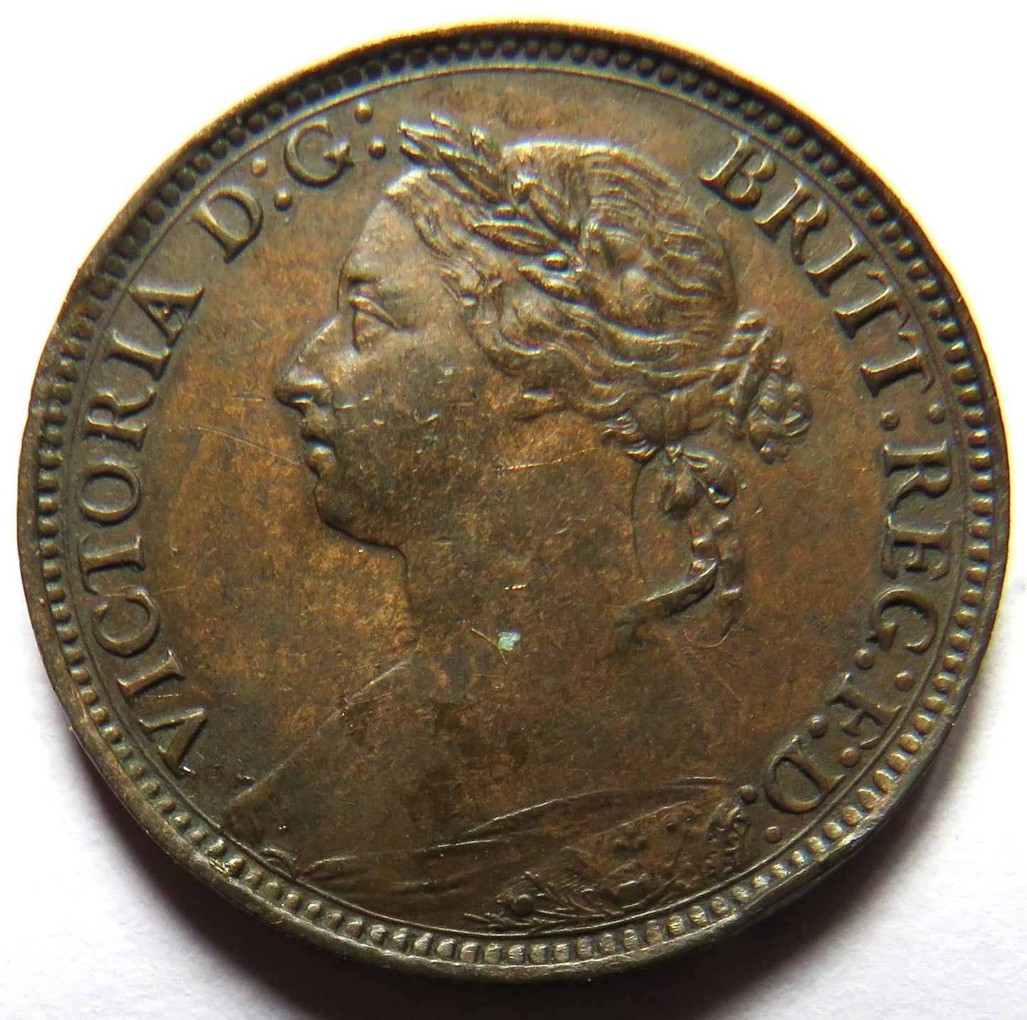 1884 Queen Victoria Bun Head Farthing Coin - Great Britain