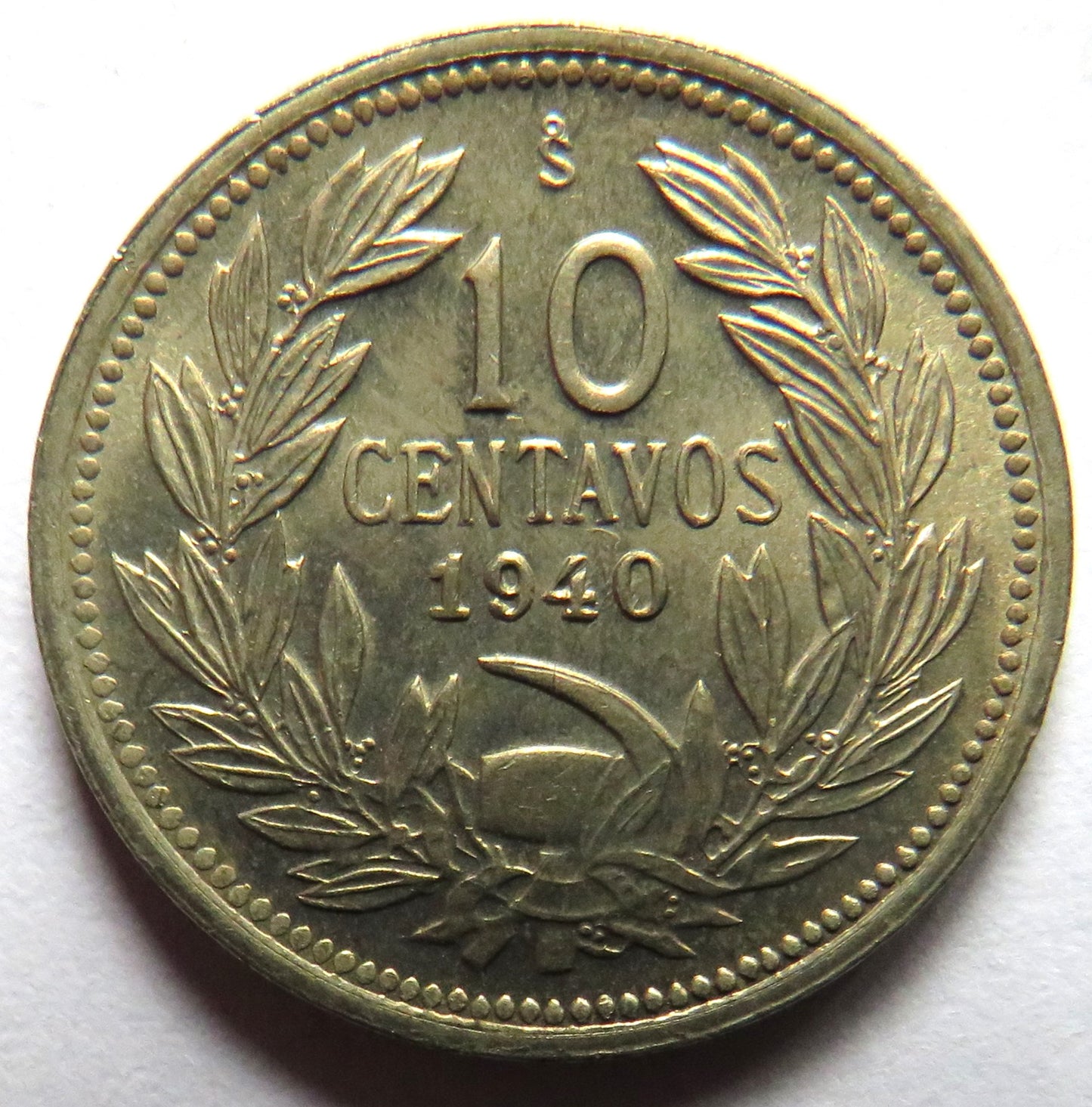 1940 Chile 10 Centavos Coin In High Grade