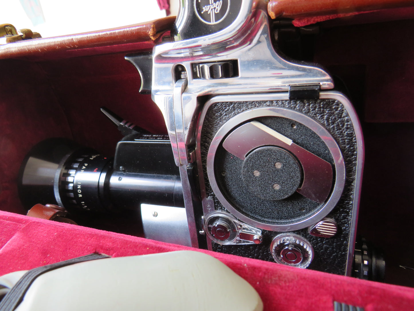 Vintage Bolex Zoom Reflex Movie Camera With Leather Case & Strap