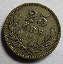 Load image into Gallery viewer, 1912 Sweden Silver 25 Ore Coin

