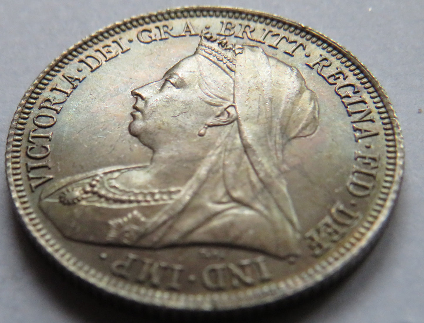 1901 Queen Victoria Silver One Shilling Coin UNC