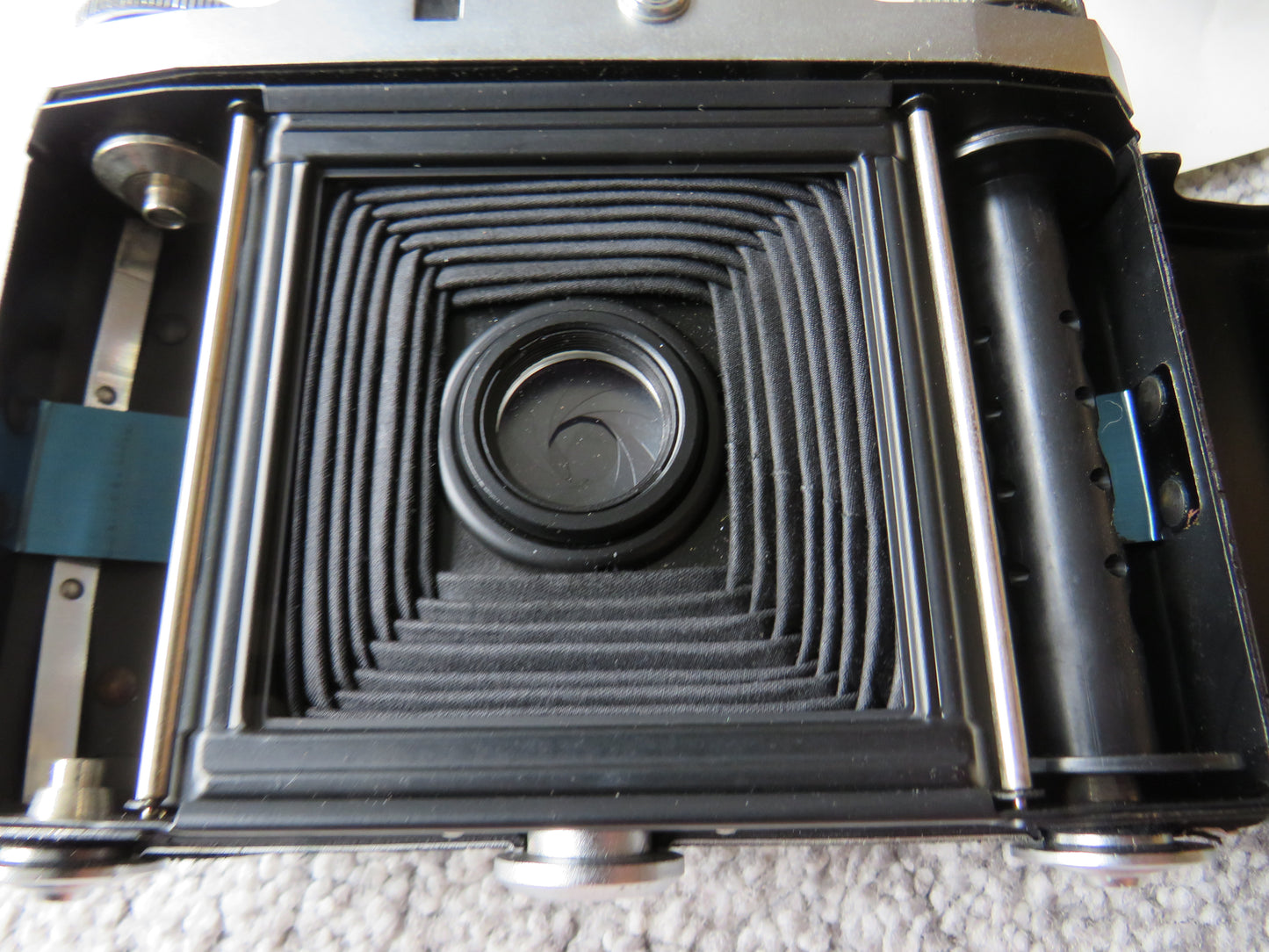 Vintage / Antique Zeiss Ikon Nettax Folding Camera & Case
