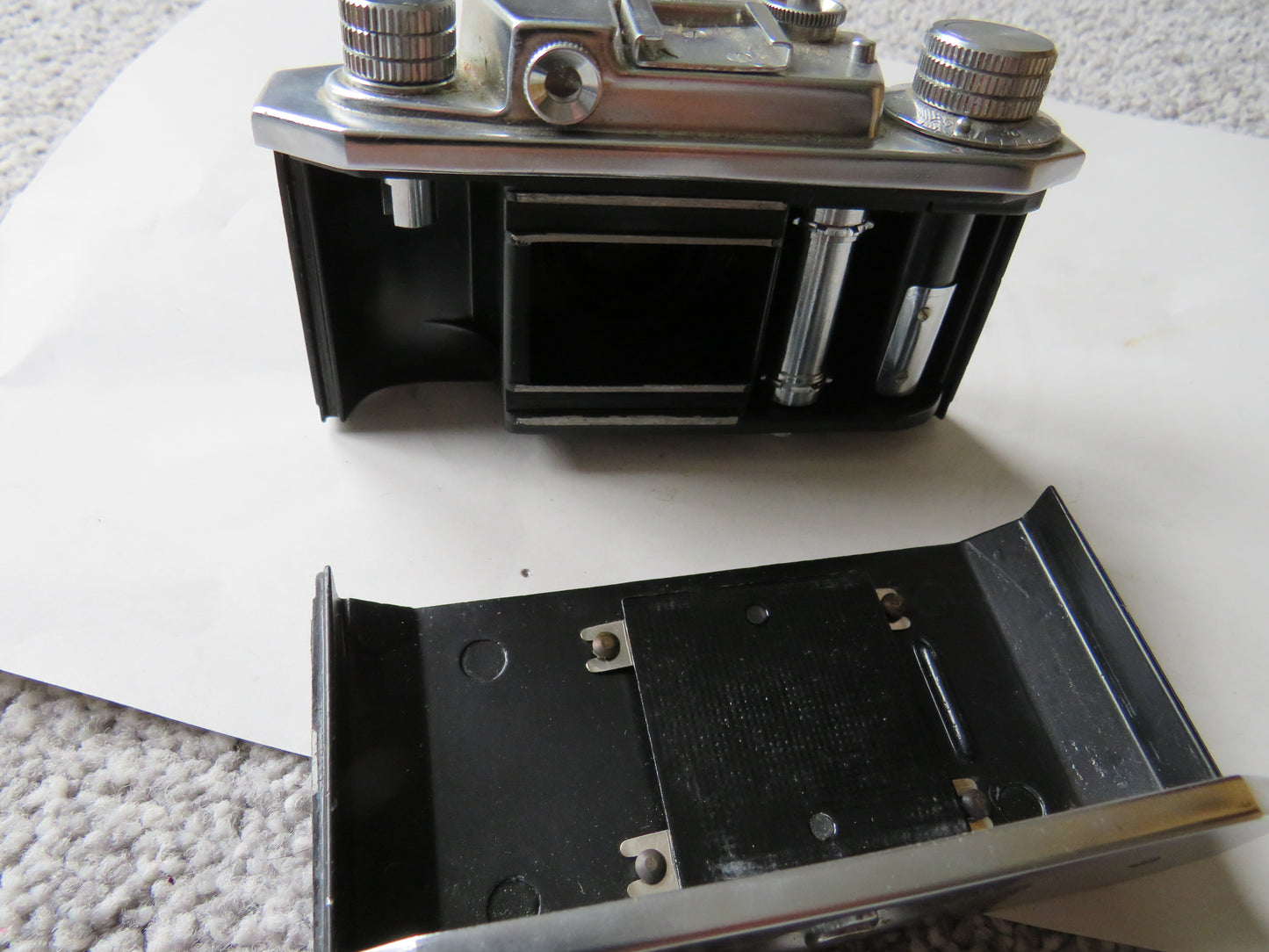 Vintage Halina 35X 3.5 45 mm Lens Camera