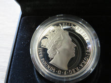 Load image into Gallery viewer, 2015 Uk £5 Silver Proof Coin The Longest Reigning Monarch
