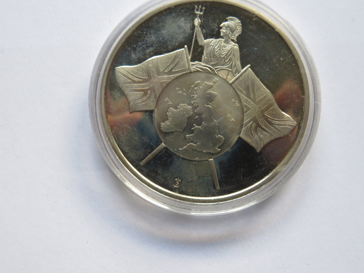 Large Commemorative Coin £1 Banknote Britannia Series C