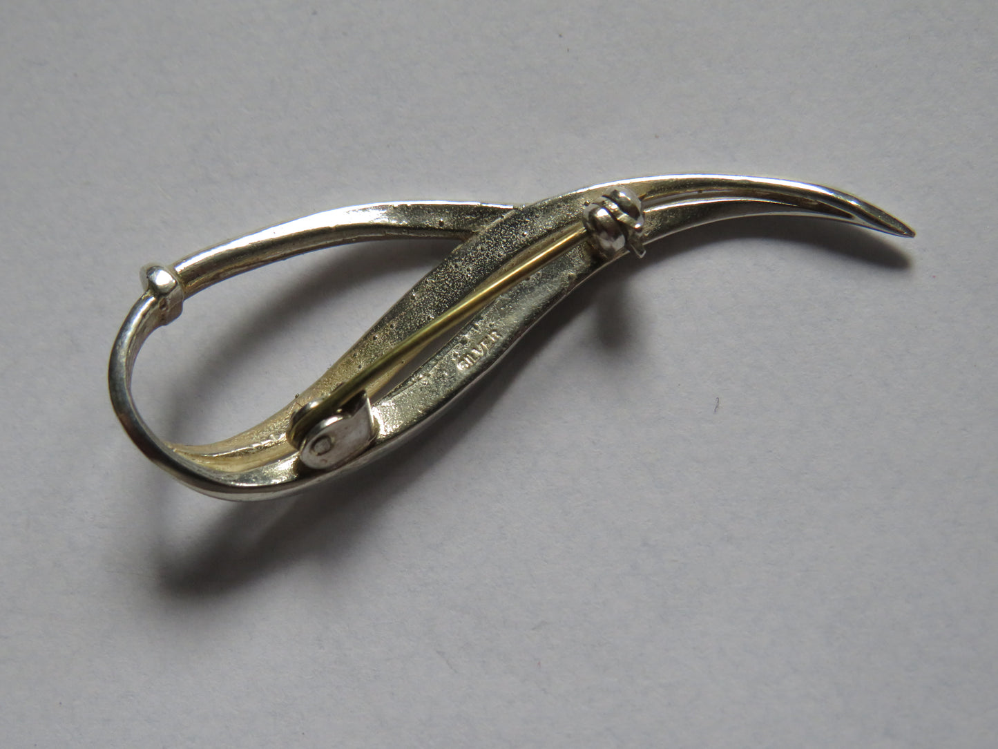 Stylish Ladies Sterling Silver Modernist Brooch