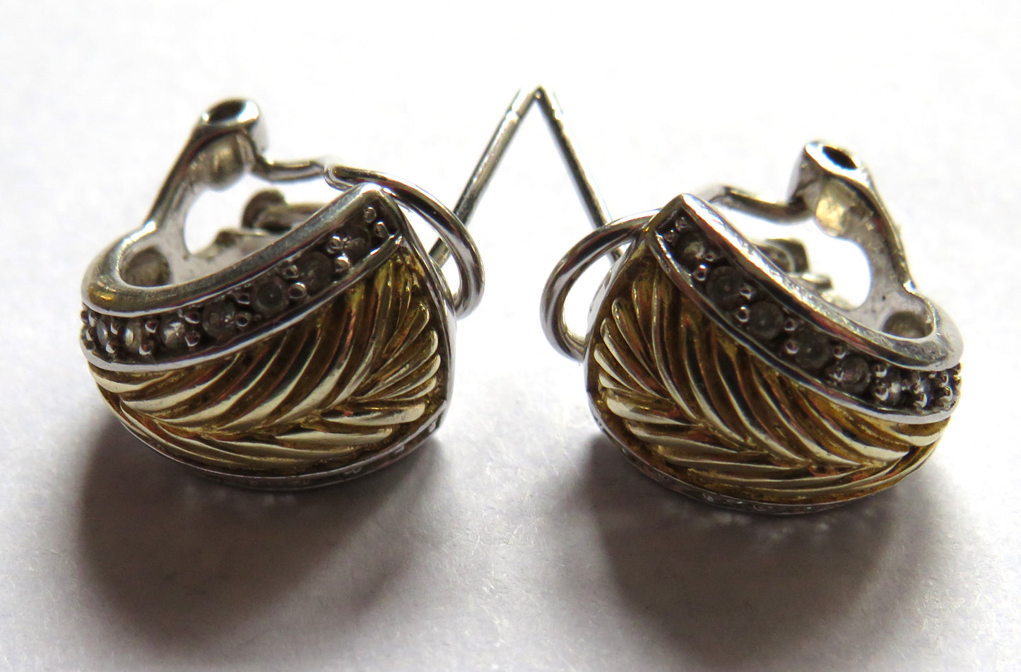 Stylish Pair of Sterling Silver & Gold Ladies Earrings