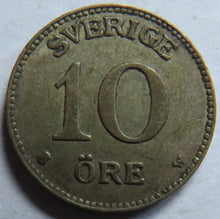 Load image into Gallery viewer, 1919 Sweden Silver 10 Ore Coin
