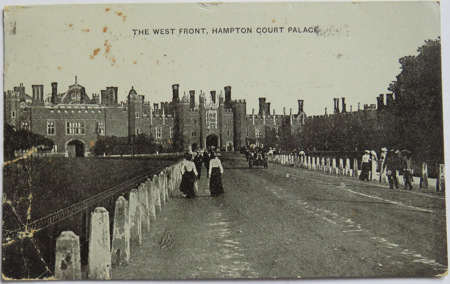 Vintage Postcard of The West Front, Hampton Court Palace 1913