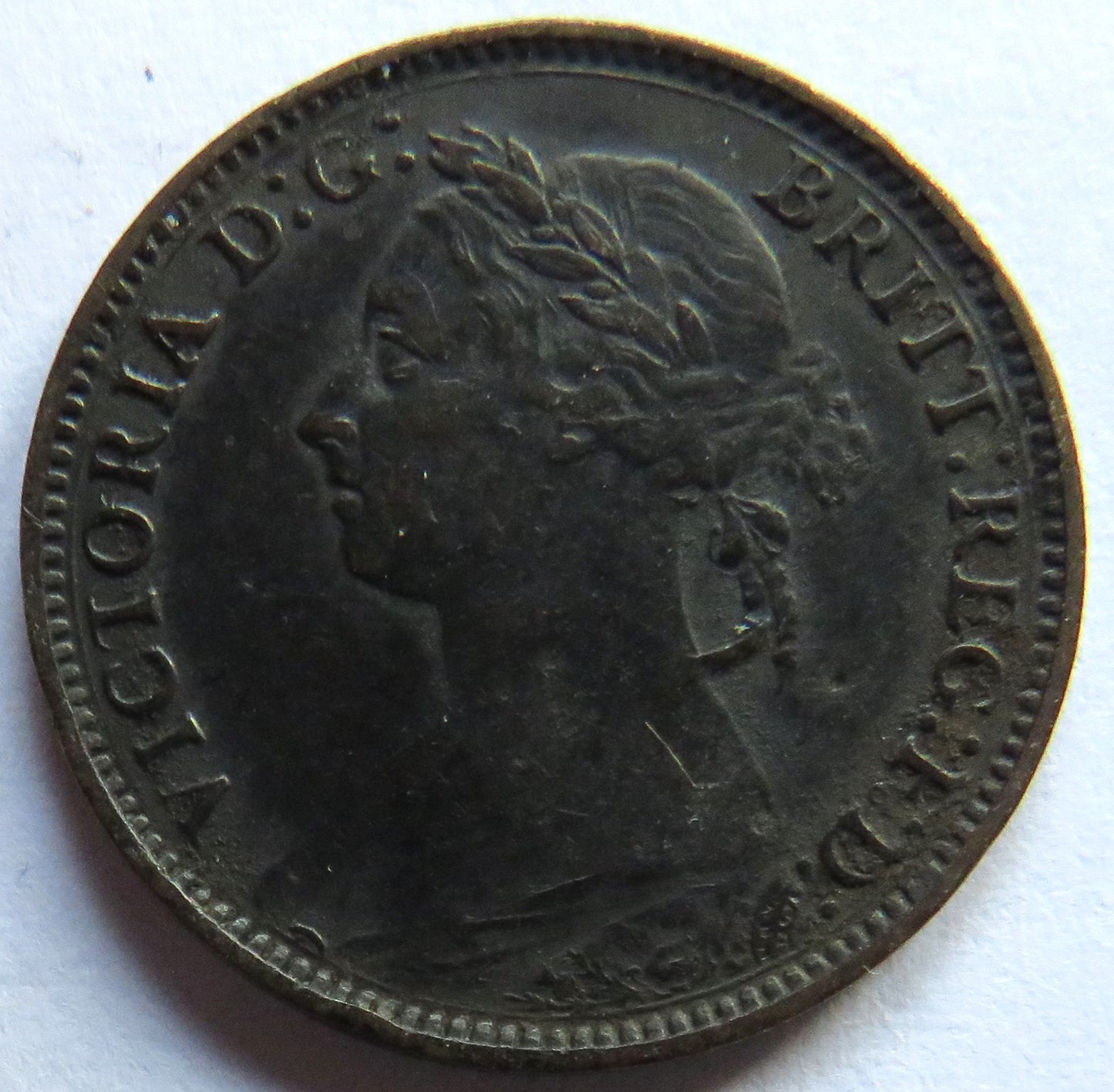 1881-H Queen Victoria Bun Head Farthing Coin - Great Britain