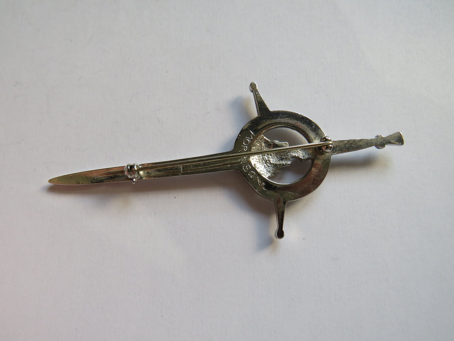 Scottish Kilt Pin In Sword Style Dùn Èistean