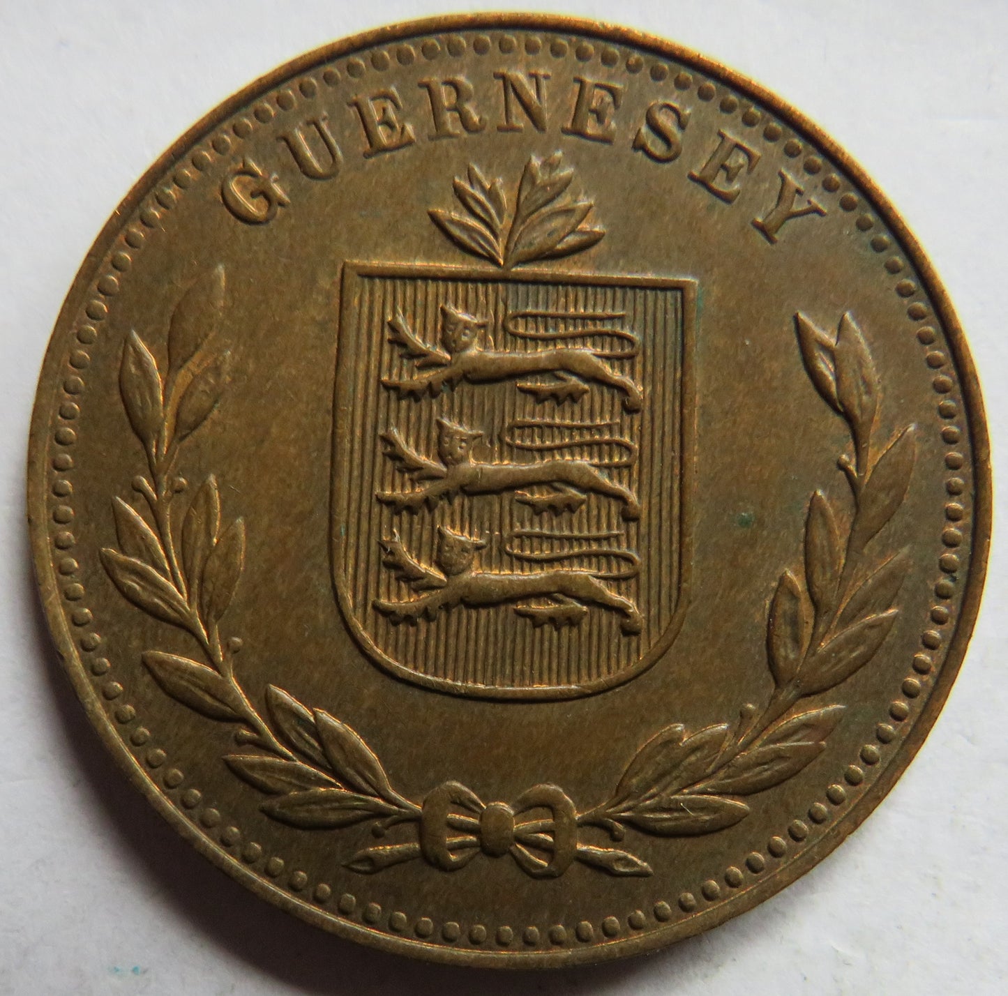1947-H Guernsey 8 Doubles Coin