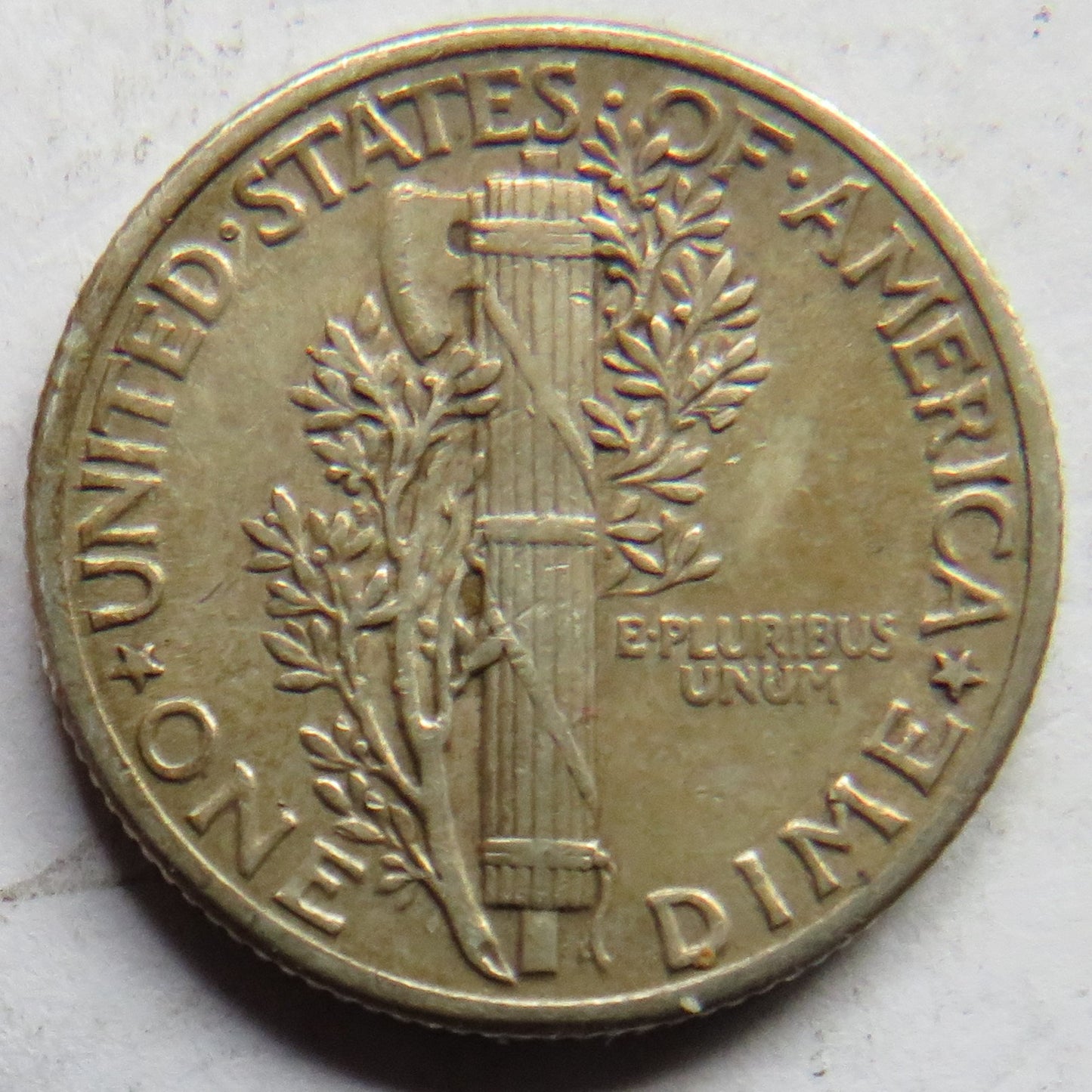 1936 USA Silver Mercury One Dime Coin