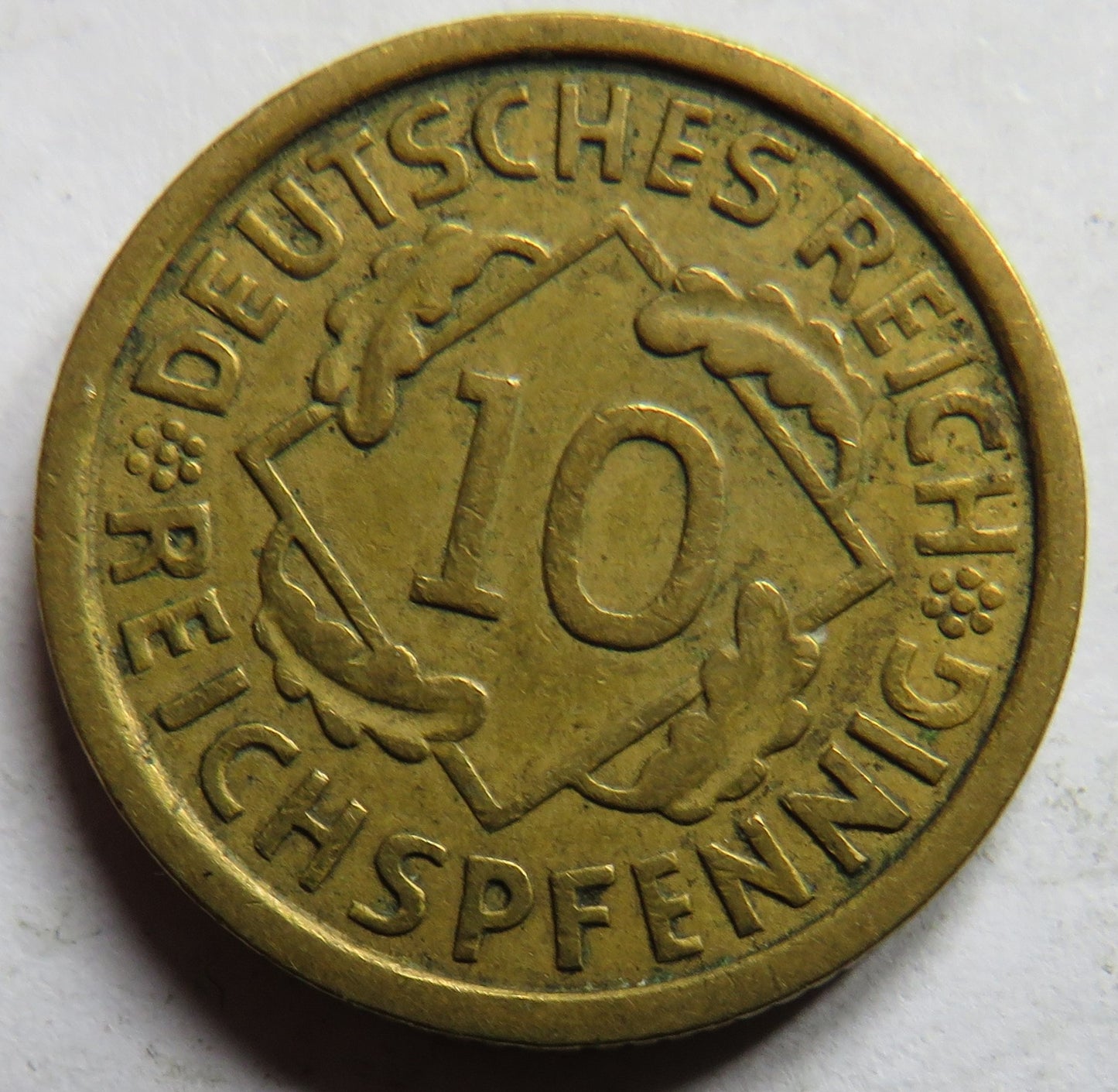 1925-A Germany - Weimar Republic 10 Reichspfennig Coin