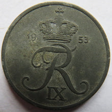 Load image into Gallery viewer, 1953 Denmark 5 Ore Coin

