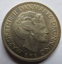 Load image into Gallery viewer, 1984 Denmark One Krone Coin In High Grade
