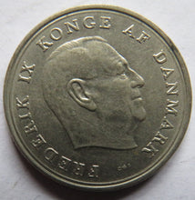 Load image into Gallery viewer, 1963 Denmark One Krone Coin
