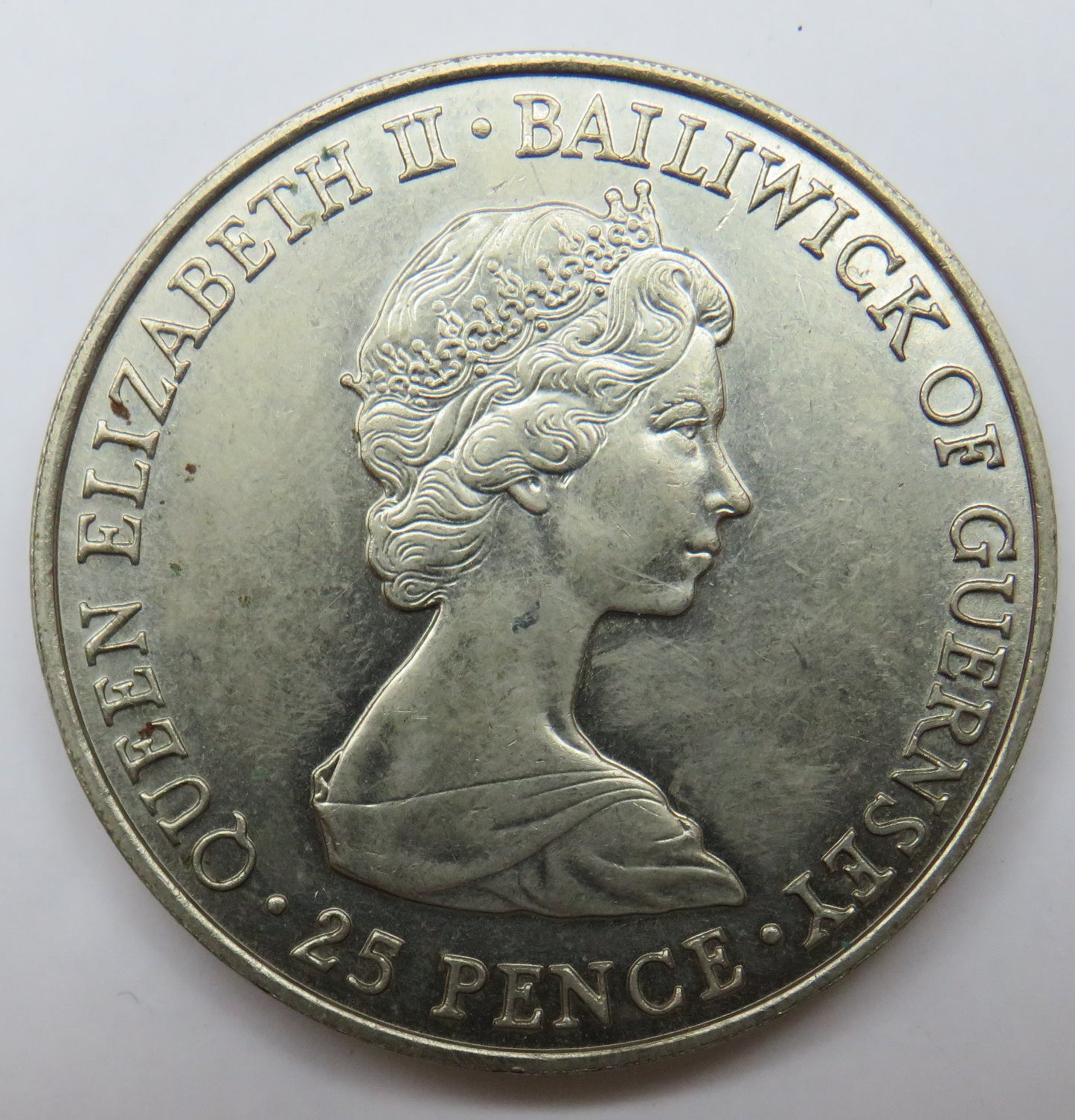 1981 Bailiwick Of Guernsey 25 Pence / Crown Coin - Charles & Diana
