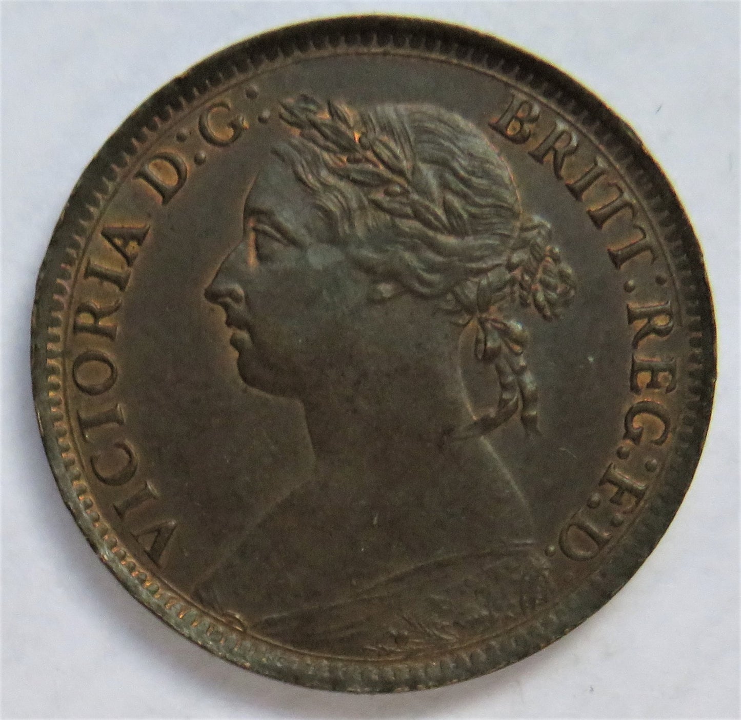 1886 Queen Victoria Bun Head Farthing Coin - Great Britain