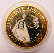 Load image into Gallery viewer, 2007 Cook Islands $1 One Dollar Coin - Queen Elizabeth &amp; Prince Philip
