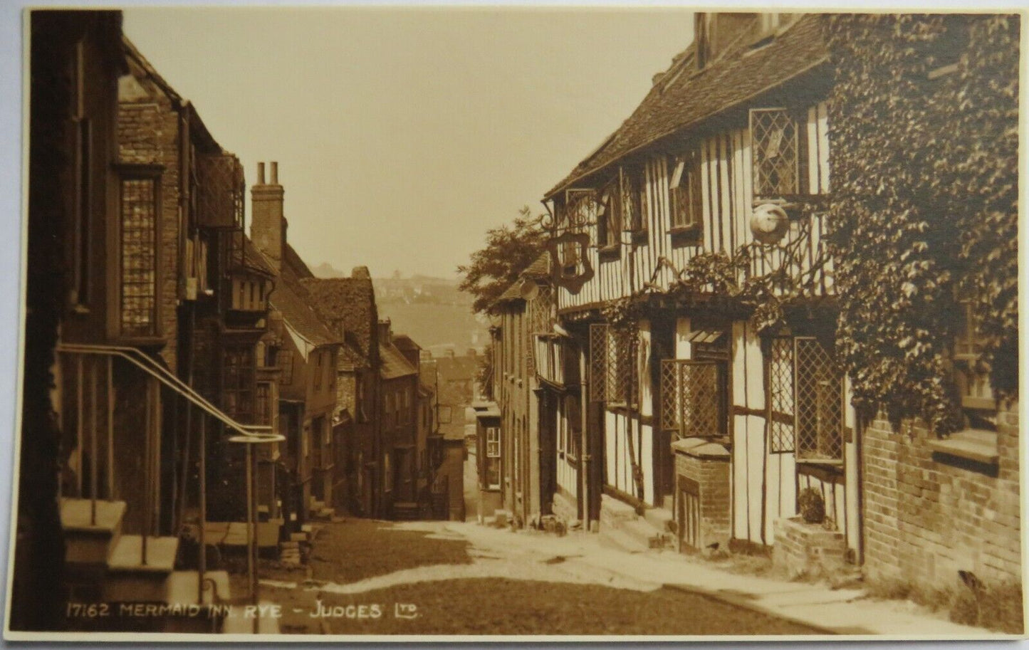 Old Postcard of Mermaid Inn. Rye - Judges