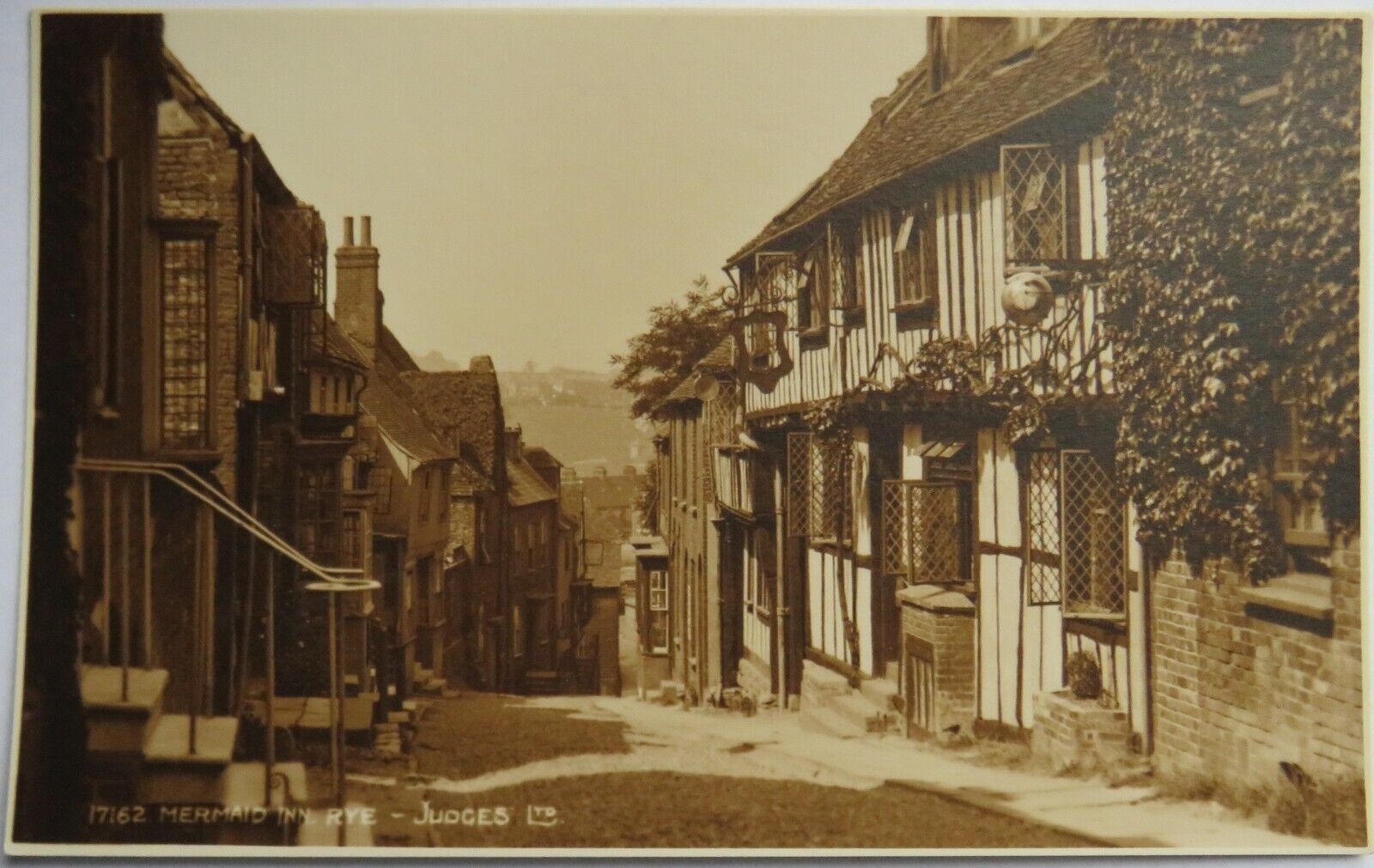 Old Postcard of Mermaid Inn. Rye - Judges