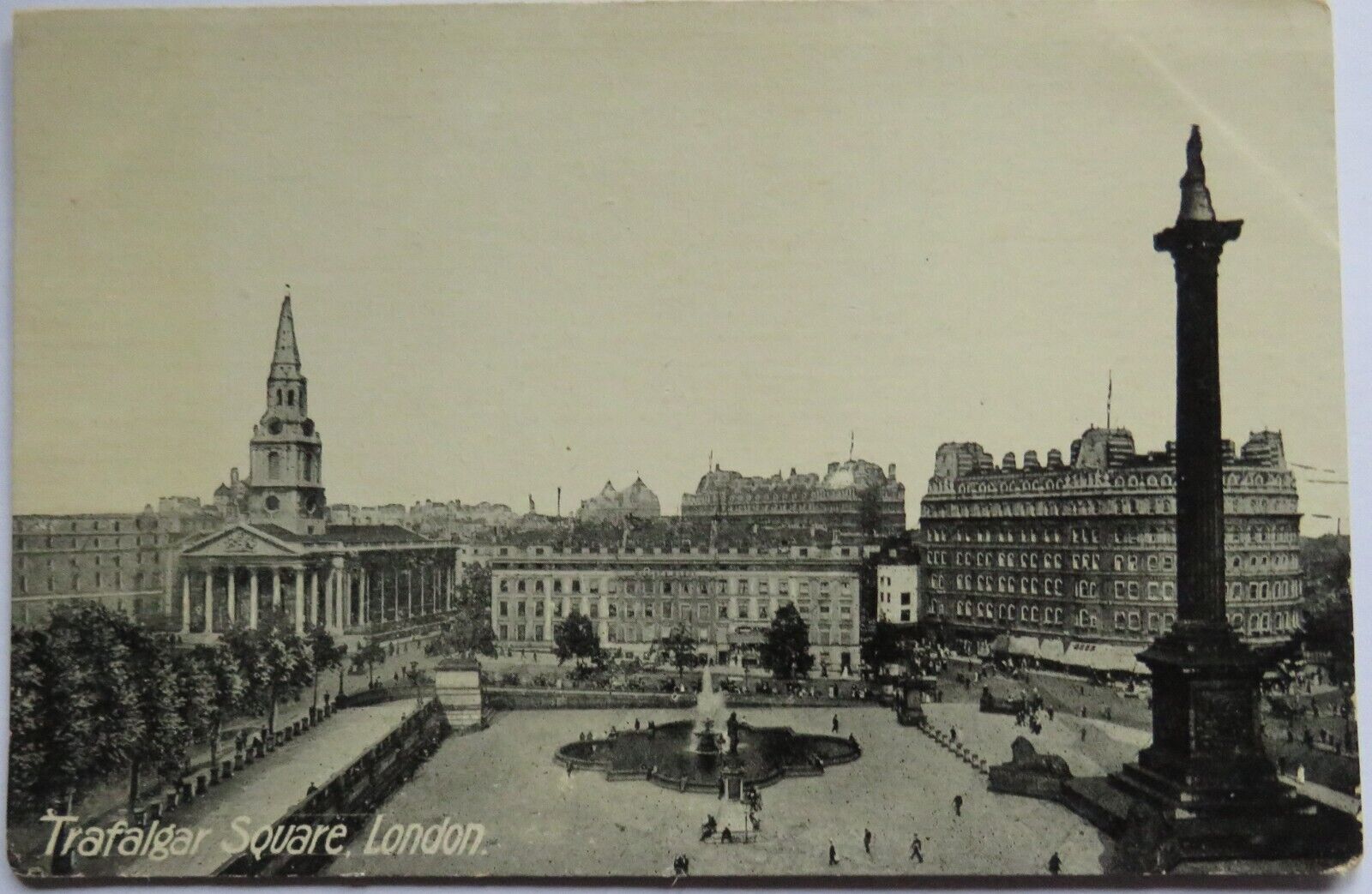 Old Postcard of Trafalgar Square, London - Ref : 1035