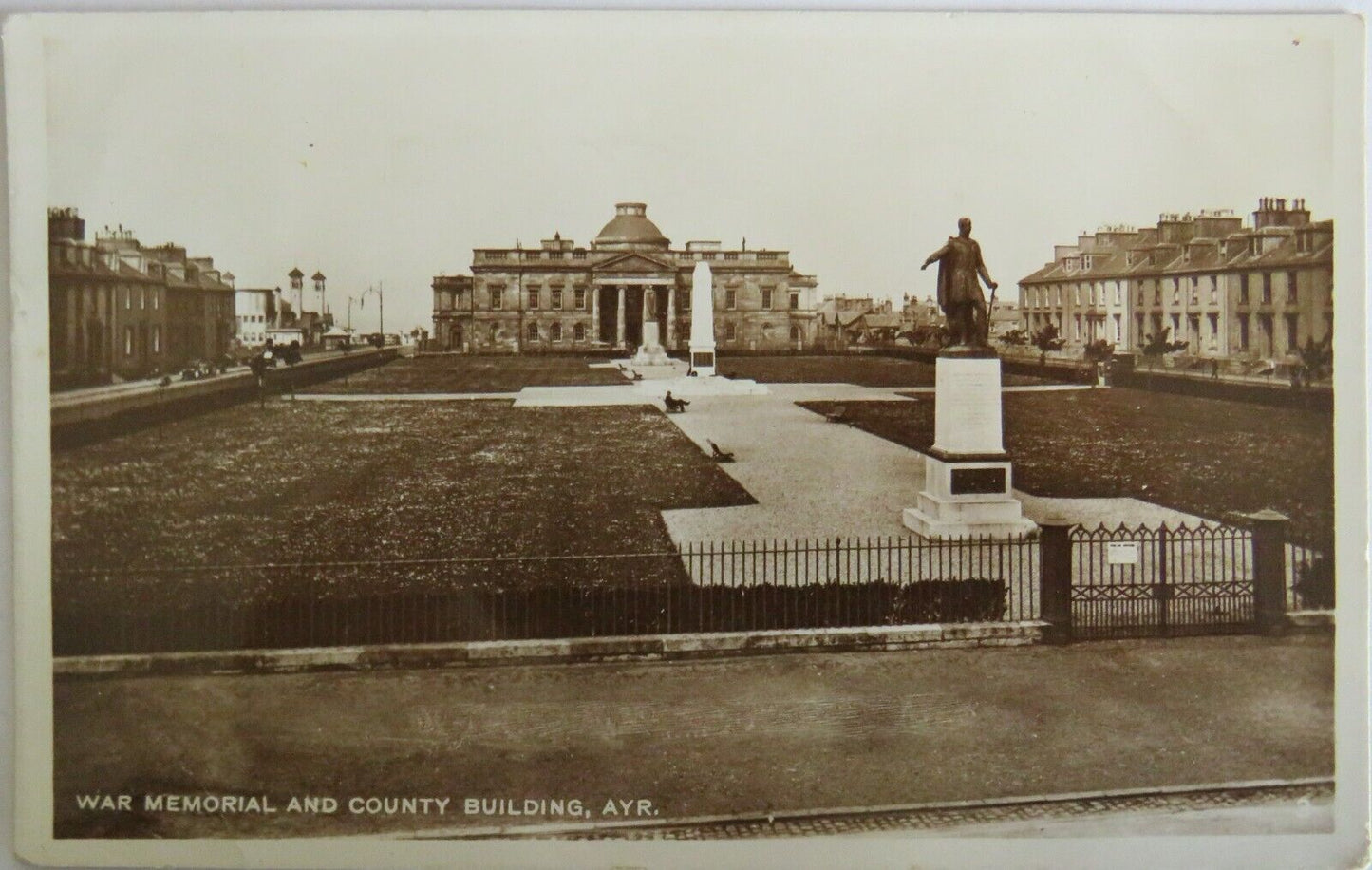 Old Postcard of War Memorial and County Buildings, Ayr - Ref : 1030