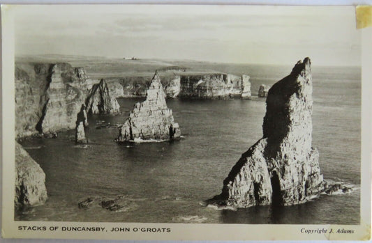 Old Postcard of Stacks of Duncansby, John O' Groats  - Ref : 1027