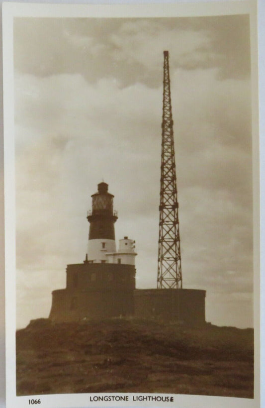 Old Postcard Of Longstone Lighthouse  - Ref : 1015.