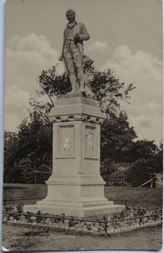 Old Postcard of The Burns Statue Montrose  - Ref : 1035