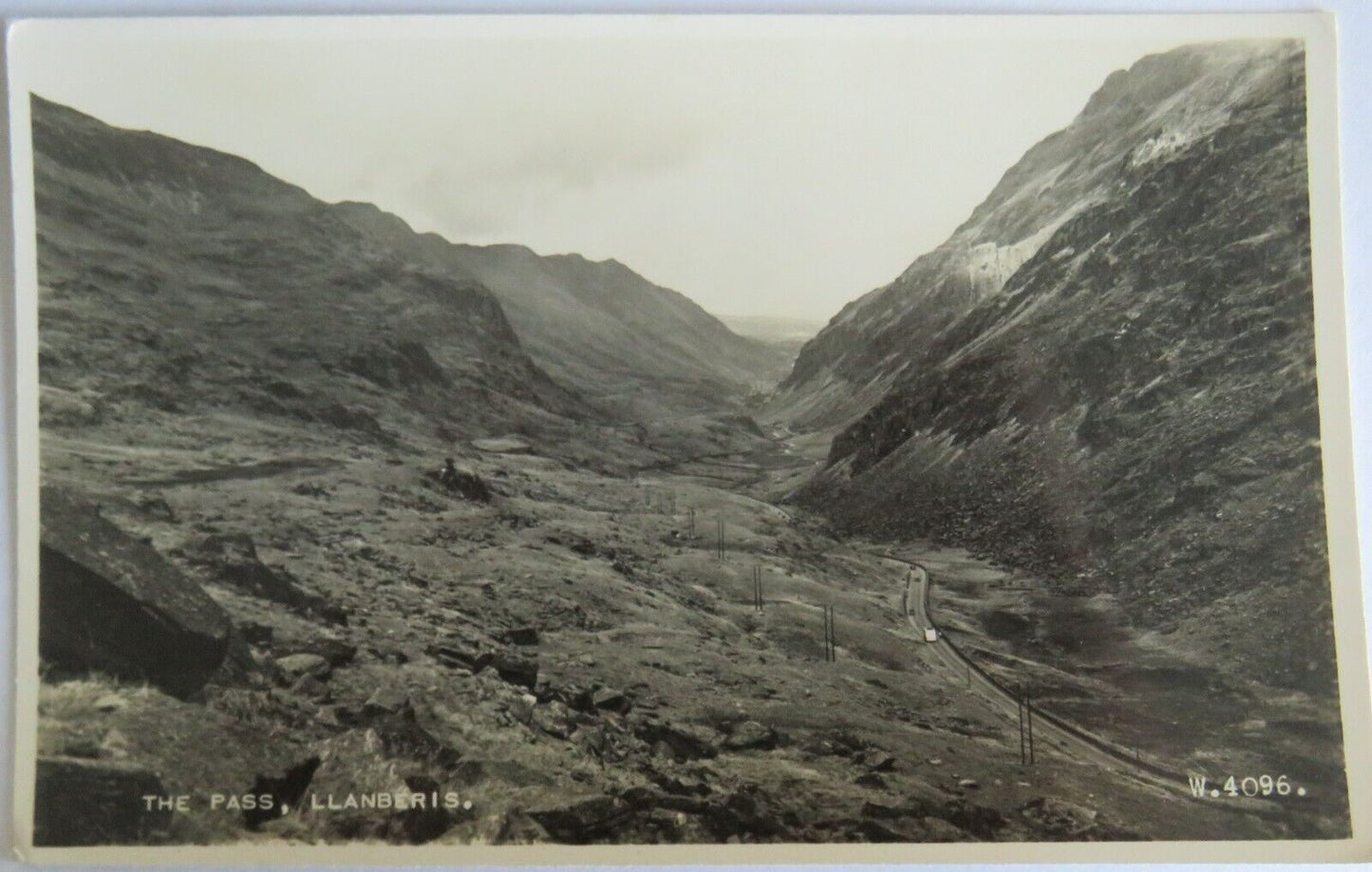Old Postcard of The Pass, Llanberis - Ref : 1025