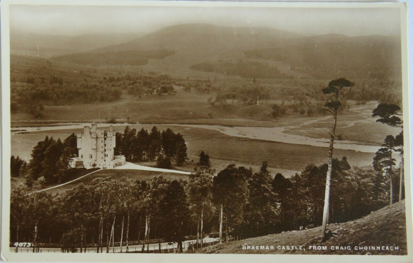 Old Postcard Of Braemar Castle, From Craig Choinneach - Ref : 1001