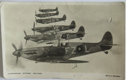 Old Postcard of Supermarine "Spitfires" (Fighters) - Ref  : 1019