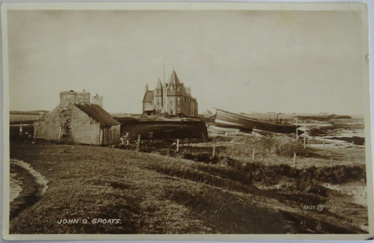Old Postcard of John  O'Groats  - Ref : 1017
