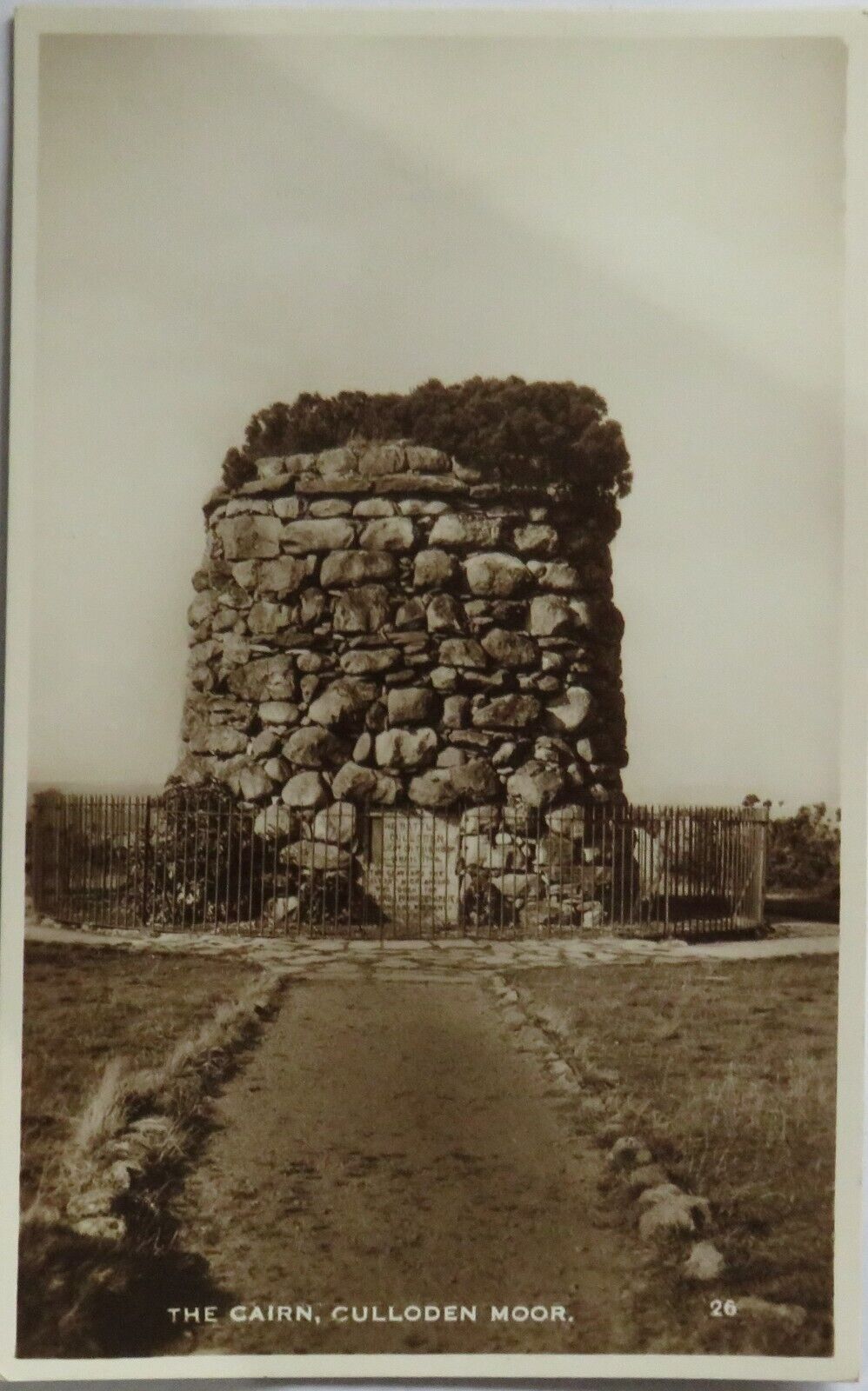 Old Postcard of The Cairn, Culloden Moor  -  Ref : 1013