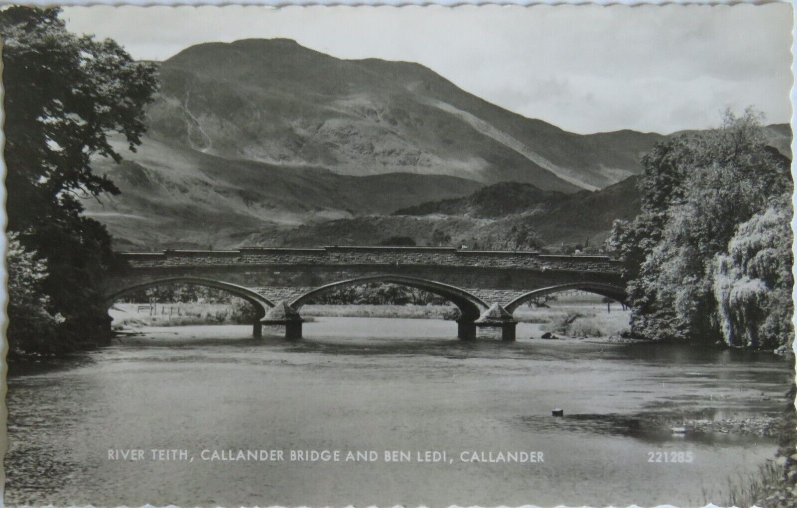 Old Postcard Of River Teith, Callander Bridge and Ben Ledi - Ref : 1001