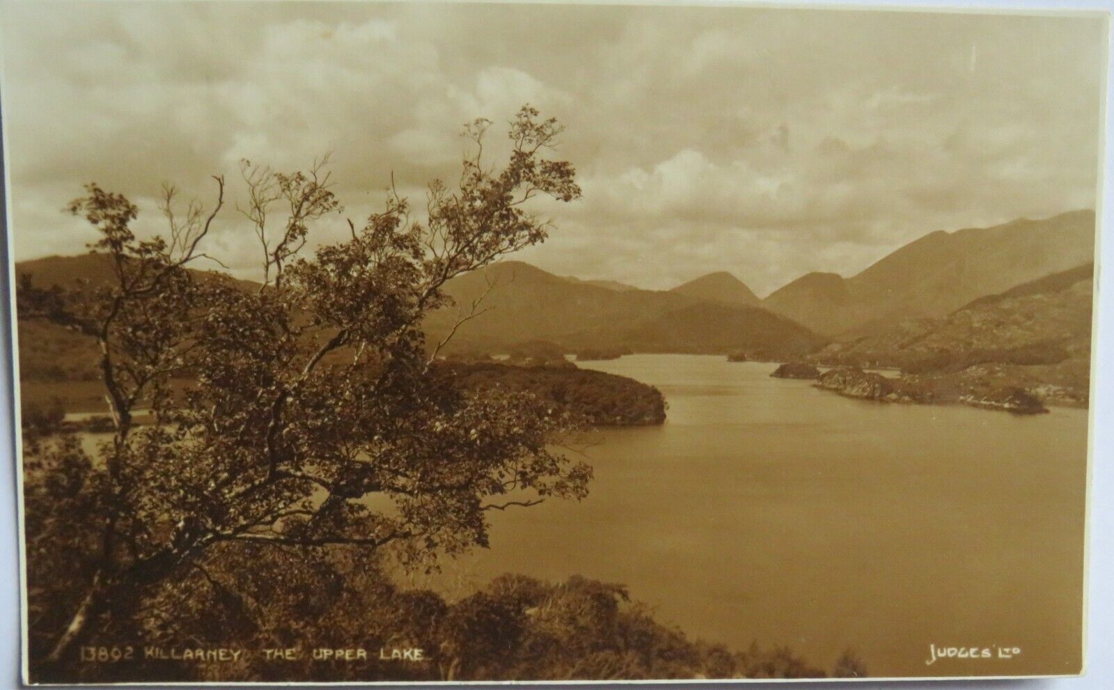 Old Postcard of Killarney The Upper Lake 1946 - Ref : 1011
