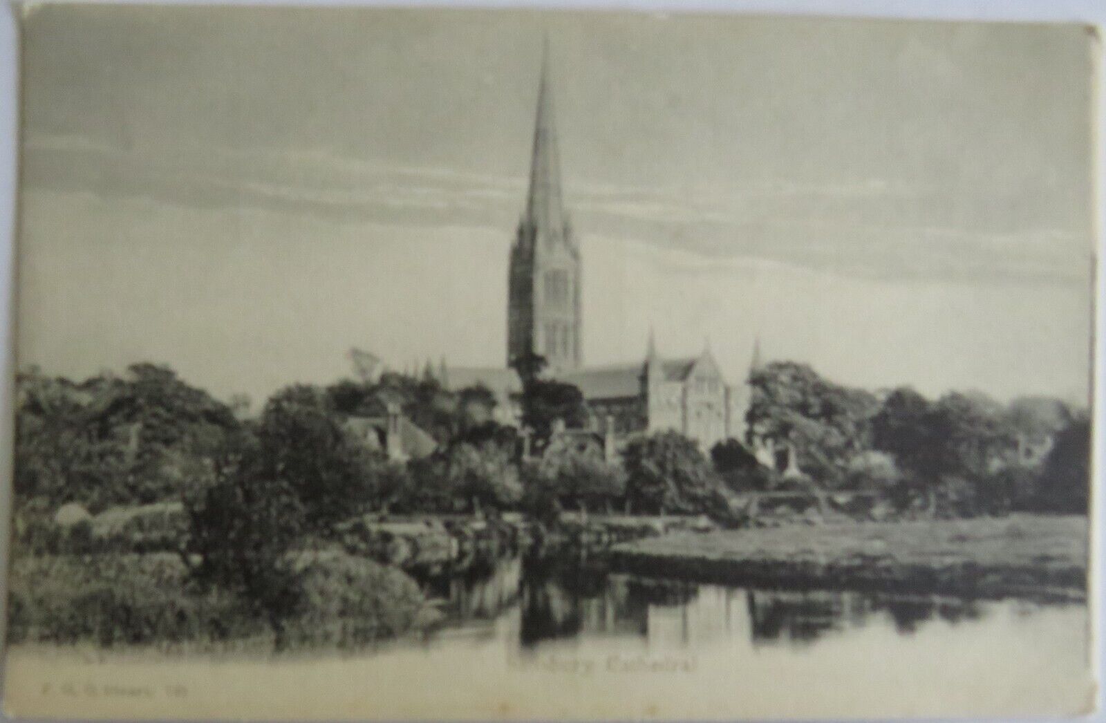 Old Postcard of Salisbury Cathedral - Ref : 1042